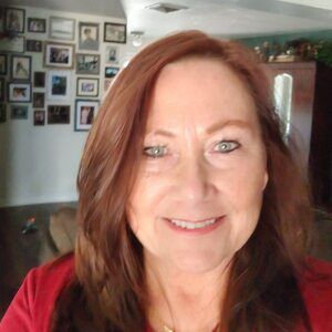 Meet your Posher, Dana